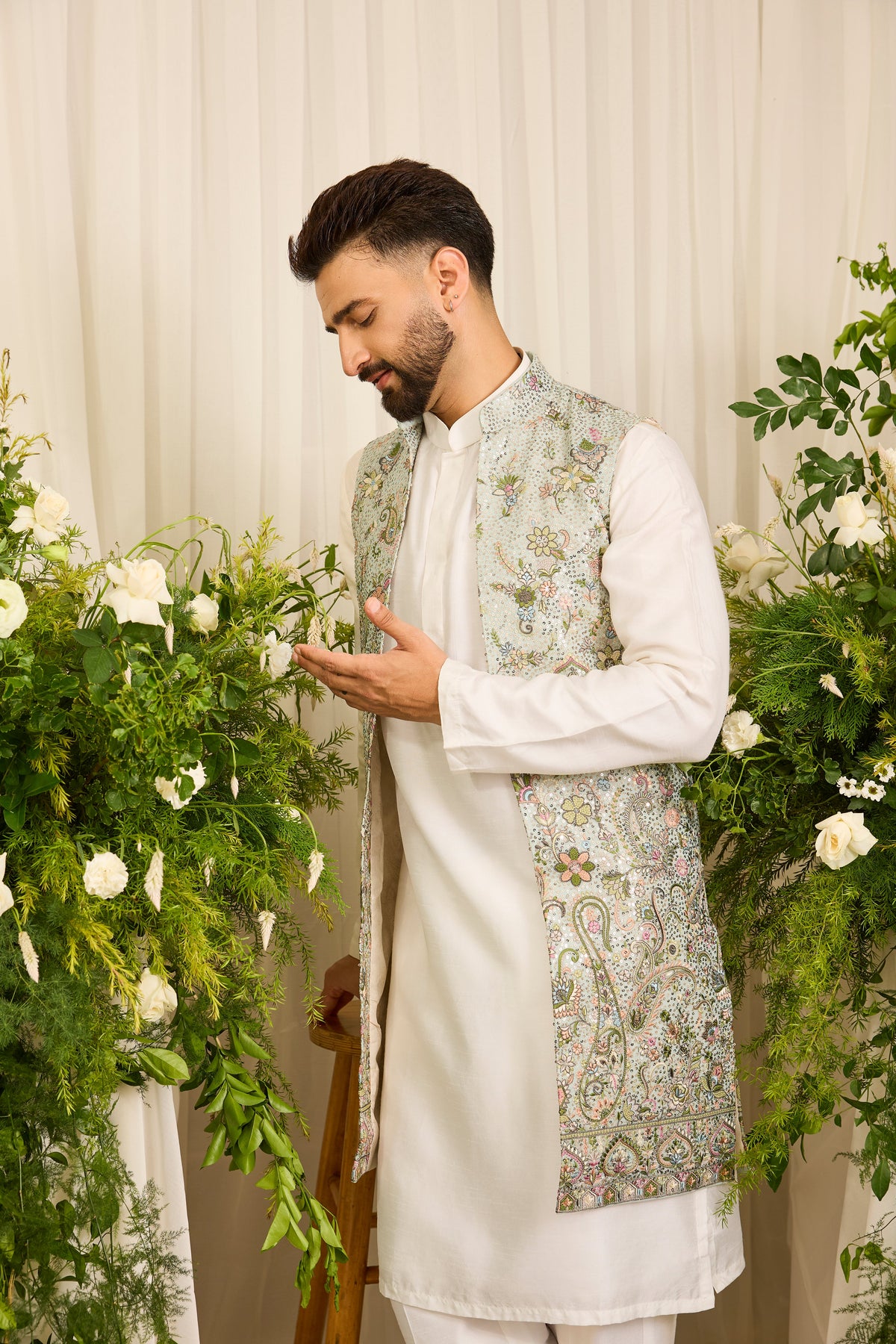 The Eminence - A Beige long open jacket Richly Worked in Cut-Dana